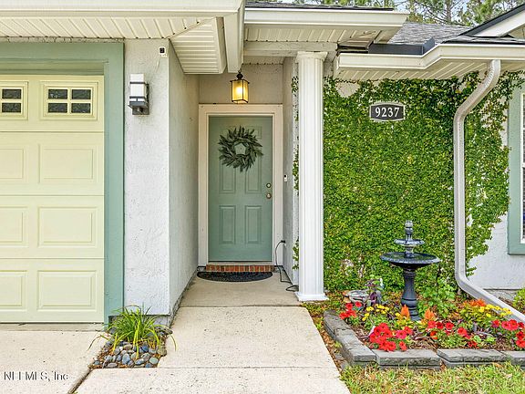 4th image of 9237 FALLSMILL Drive