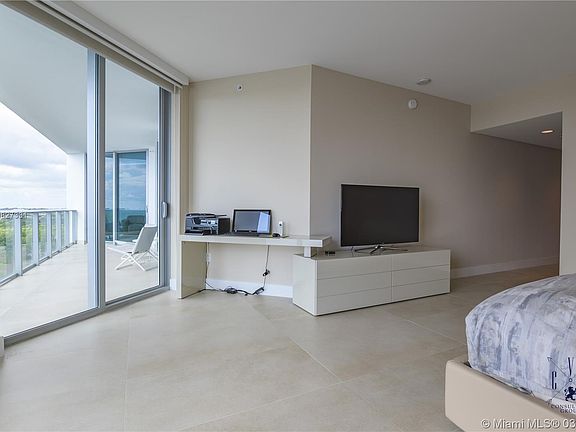 4th image of 17111 Biscayne Blvd Unit 1006