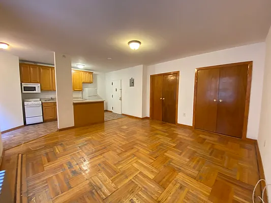 Rented by Lang Realty LLC | media 2