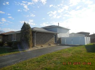 16107 Apple Ln, Tinley Park, IL 60487