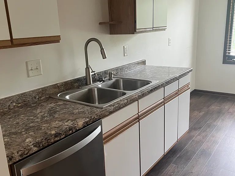 6710 S 83rd Ave #15 — Photo 1