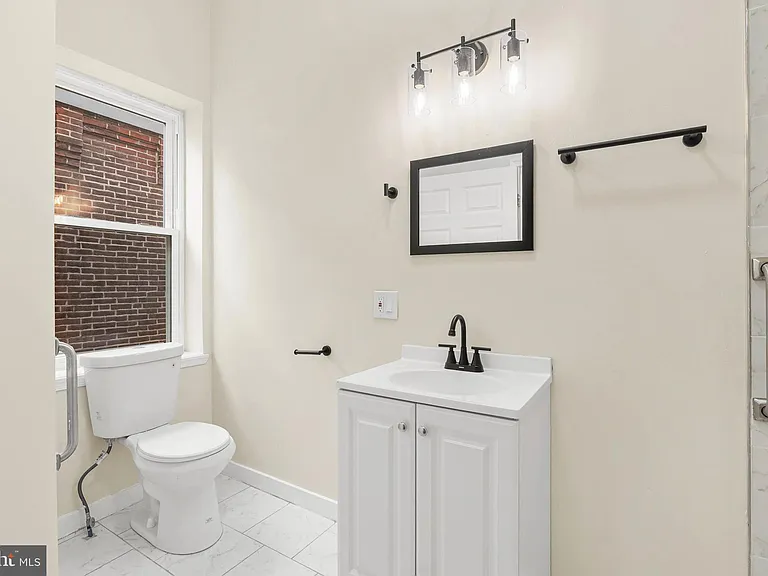 5431 Stewart St — Photo 28