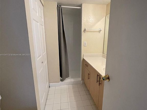 4th image of 4215 N University Dr APT 304