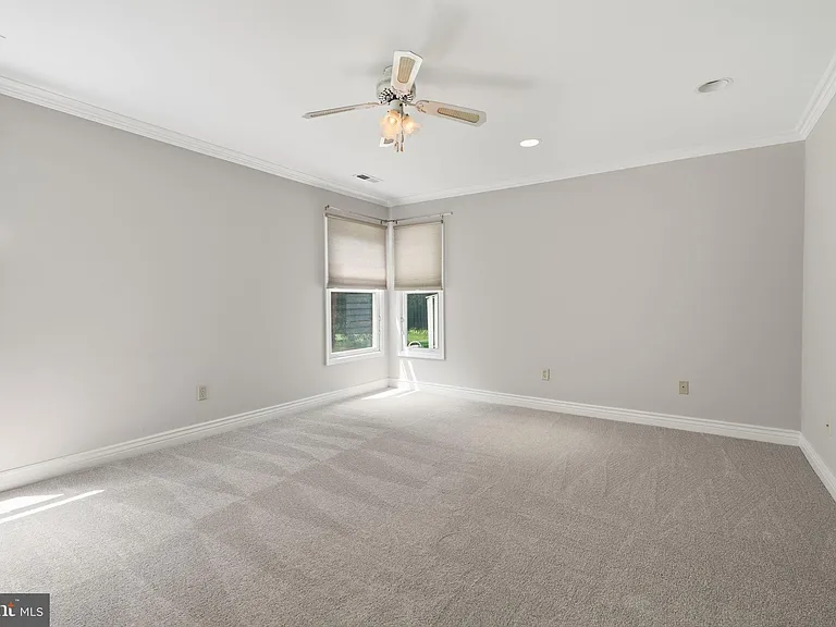7 Walton Ct — Photo 16