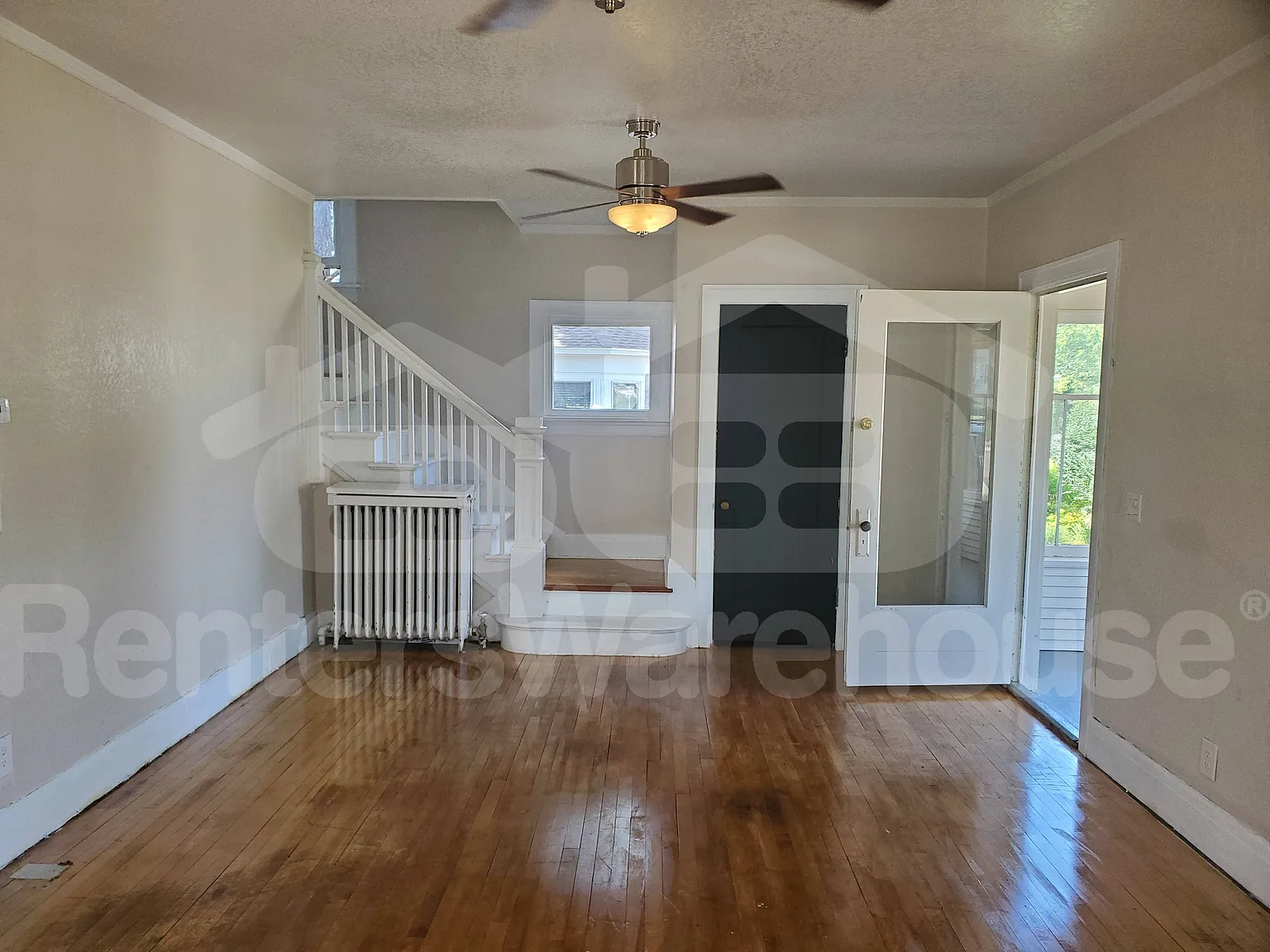 3 Bdrm 1 1/2 Bath home In Kenyon available now — Photo 2
