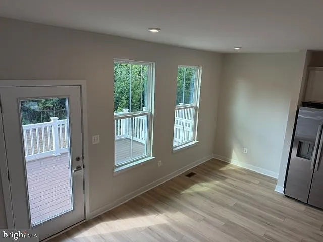 6729 Shelton Ln — Photo 24