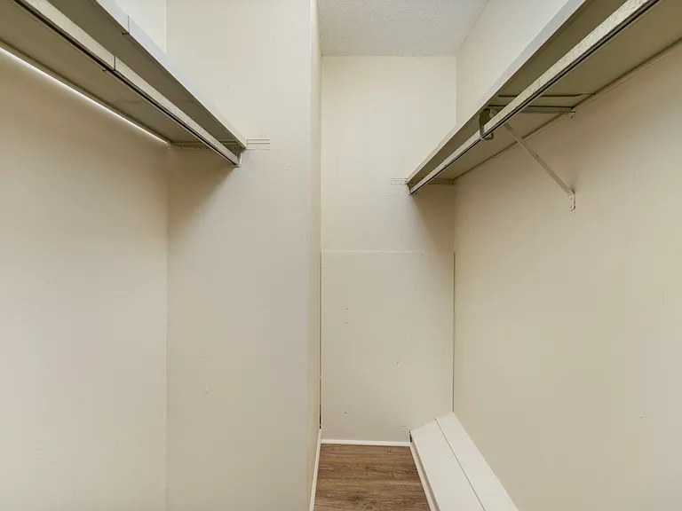 East Bay Apartments — Photo 52