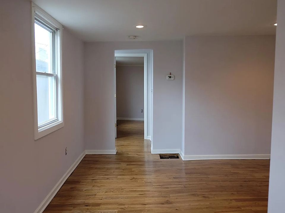 1st image of 75 Monmouth St APT 1B