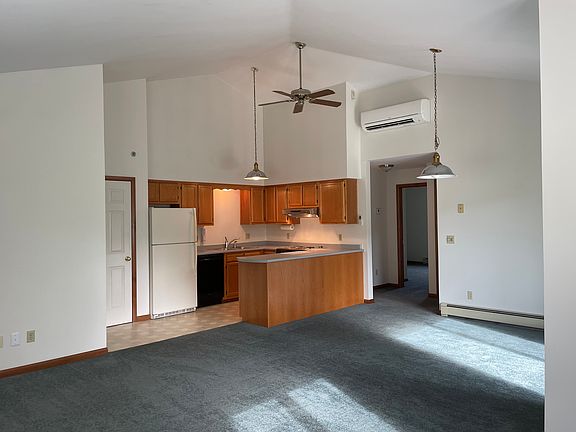 5th image of 8818 Reed Hill Rd APT 6