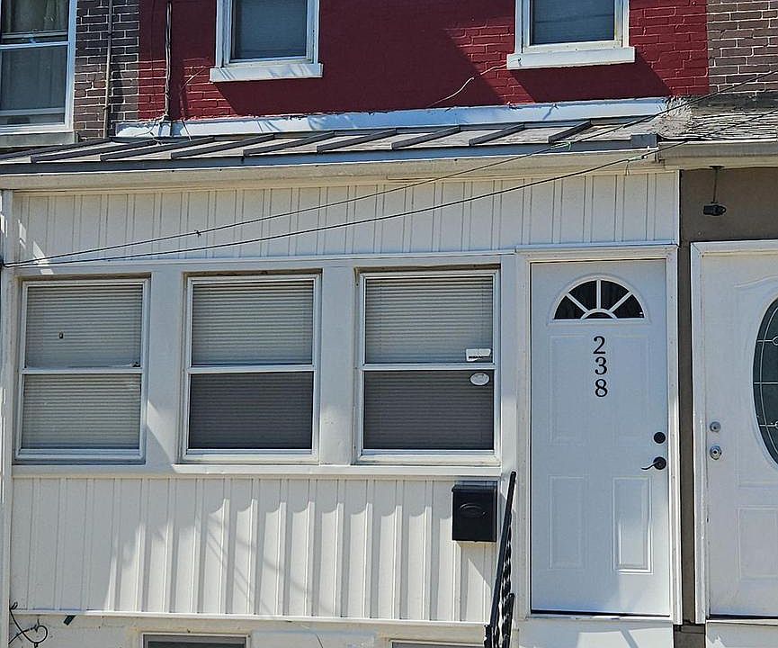 1st image of 238 6th Ave