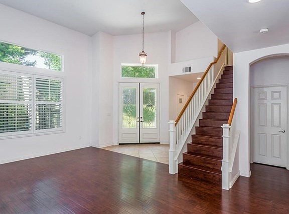 4690 Via Dulce-MLS_Size-005-45-Living Ro
