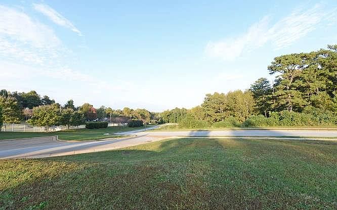 1st image of 5306 Retreat Dr