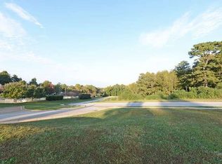 5306 Retreat Dr, Flowery Branch, GA 30542