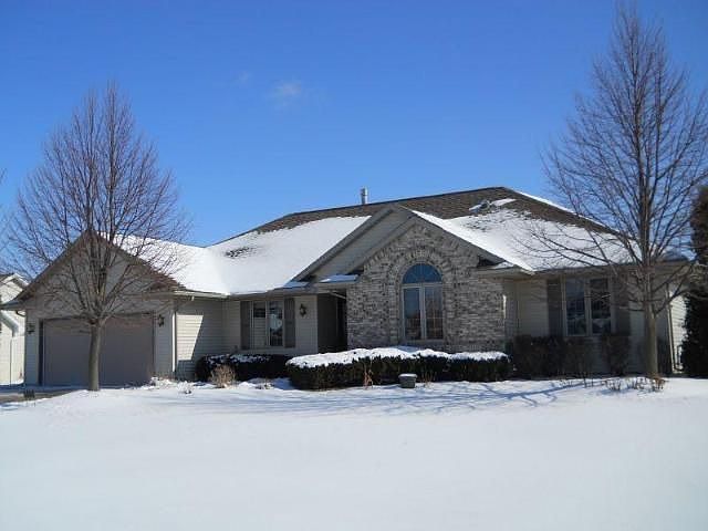 1st image of 907 Beech Dr