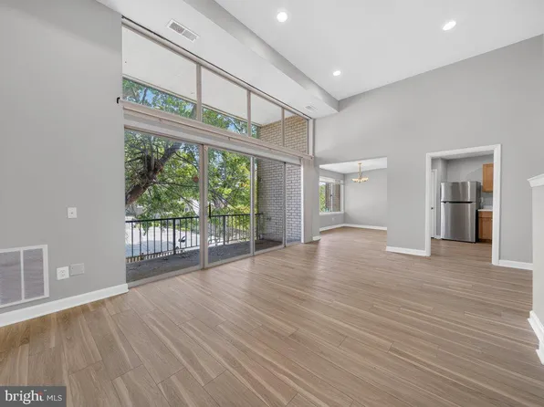 2517 Baltimore Rd APT 5, Rockville, MD 20853