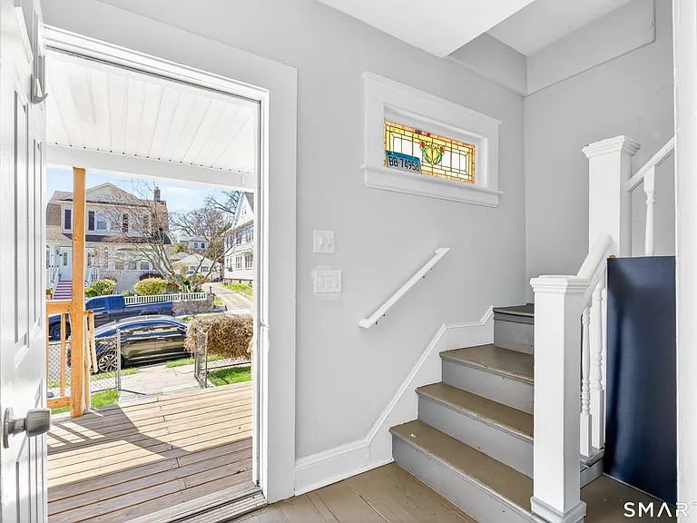 380 Gurdon St #1 — Photo 9