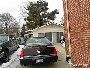 3rd image of 4773 Chovin St