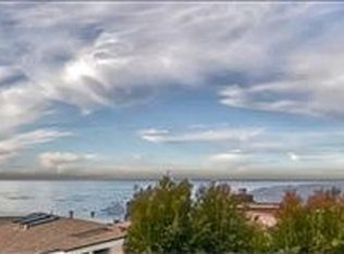 916 Acapulco St, Laguna Beach, CA 92651