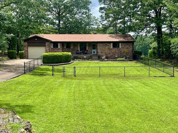 235 Arlington Dr
