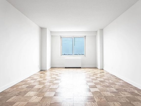 5th image of 2600 Netherland Ave APT 1622