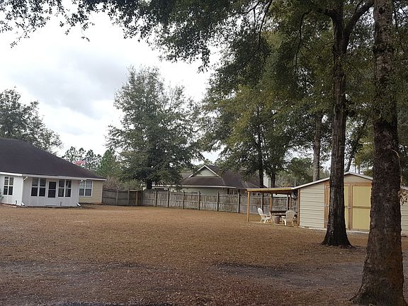2nd image of 6 Hummingbird Ln