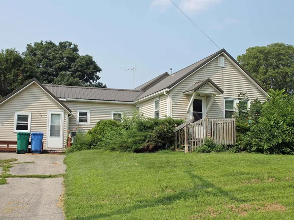 170 E Eagle St, Denver, IA 50622