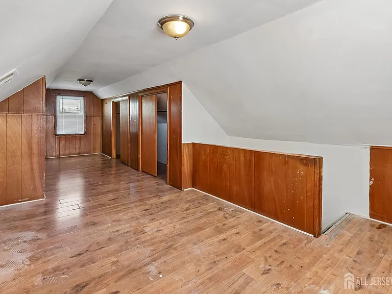 660 Charles St #2 — Photo 21