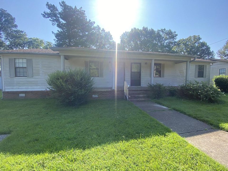 1st image of 116 Eastlawn Dr #1