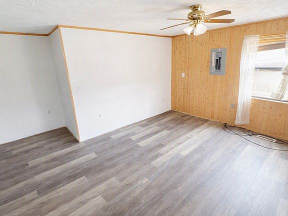 3rd image of 206 Finnell Rd NW