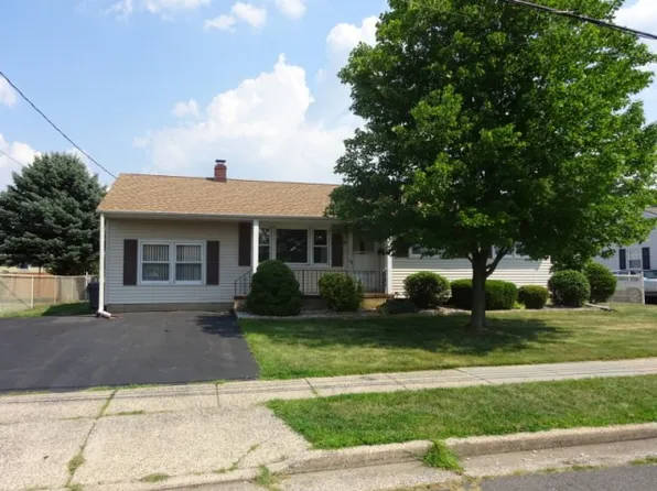 29 Valerie Dr, Manville, NJ 08835