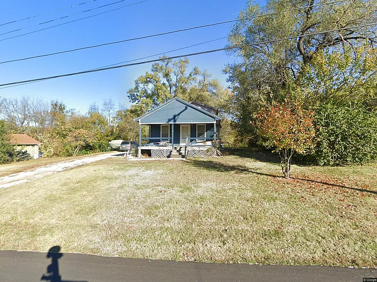 5530 Yecker Ave — Photo 1
