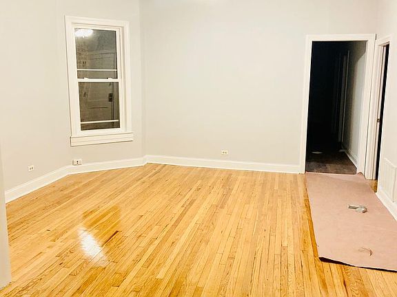 4th image of 1054 N Kedzie Ave #2