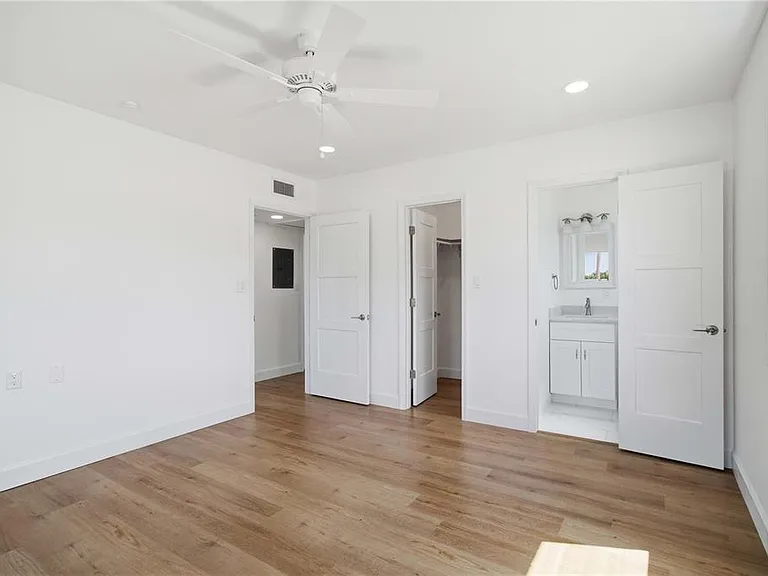765 John Ringling Blvd #1 — Photo 19
