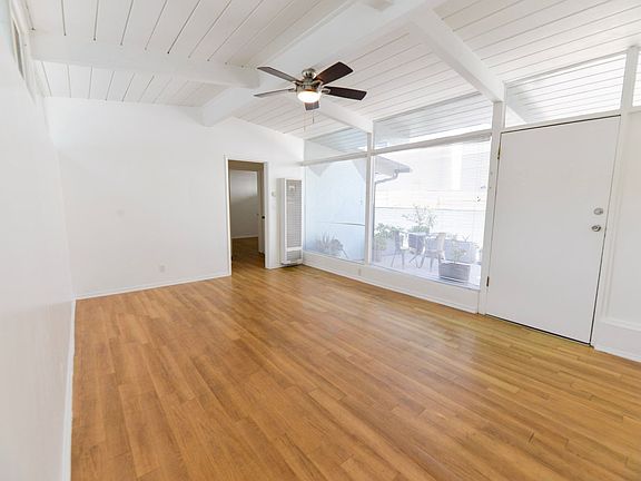 5th image of 139 W Canada APT C
