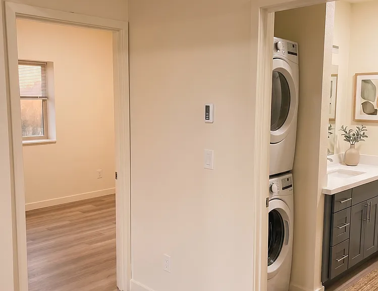 Minor Tower Apartments - Located in Eastlake — Photo 140