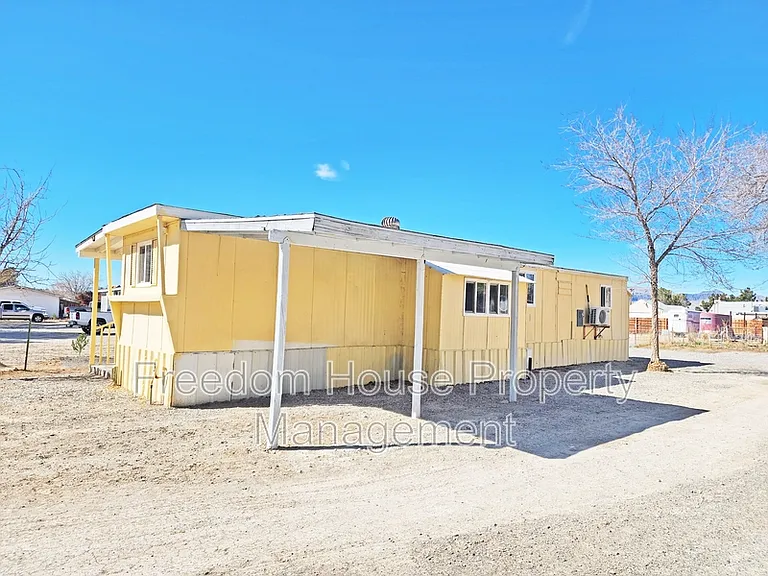 1080 W Windsong Ln #B — Photo 2
