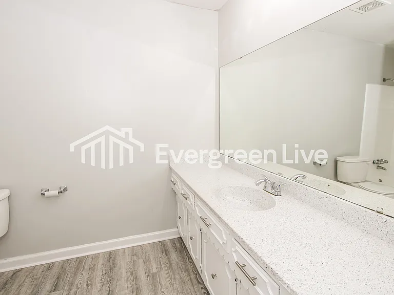 212 Kirkstone Rd — Photo 14