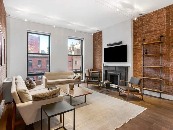 23 East 10th Street image 1 of 18