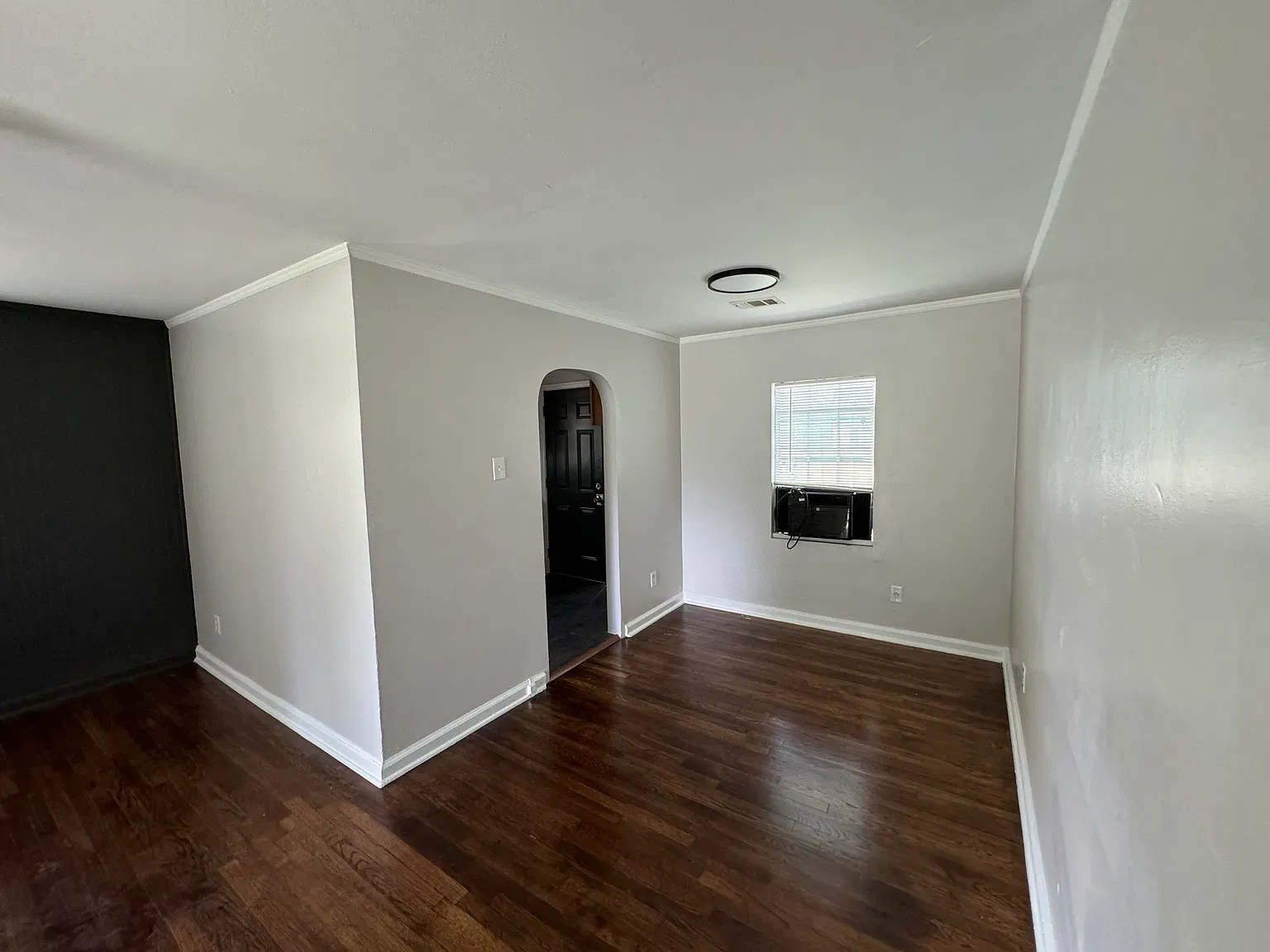 2 bed, 766 sqft, $1,150 — Photo 3