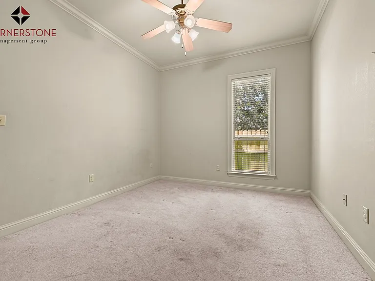 8564 Grand View Dr — Photo 16