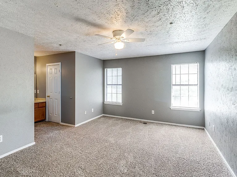 2354 Little Pocket Rd — Photo 9