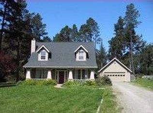 18530 Estels Ct, Fort Bragg, CA 95437