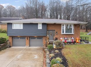 223 Bashforth Dr, Jeannette, PA 15644