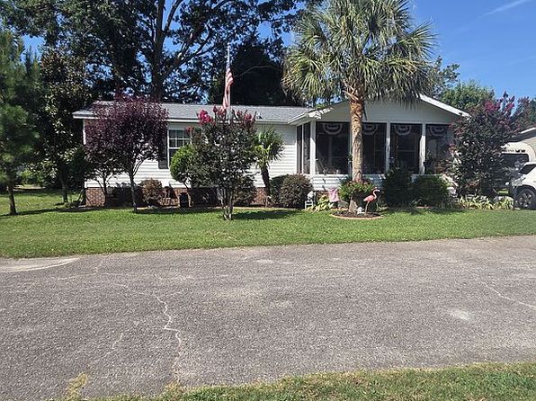 1649 Perry Cir