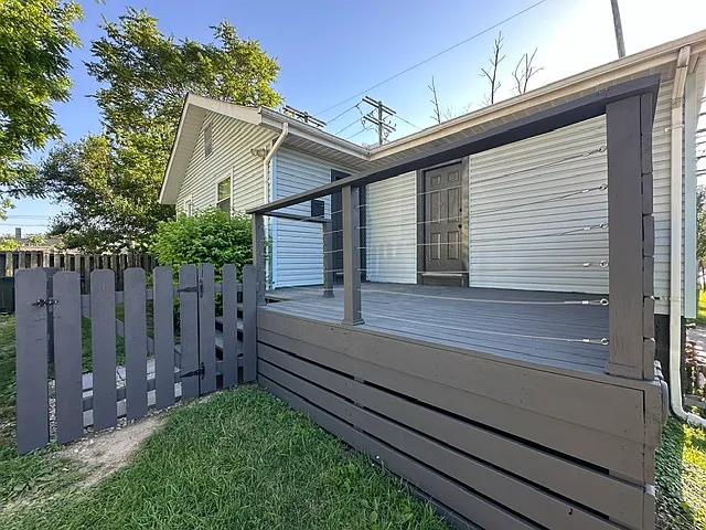 655 Jackson St — Photo 22