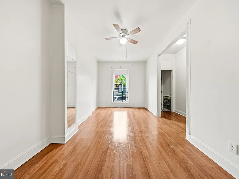 2516 W Pratt St — Photo 5
