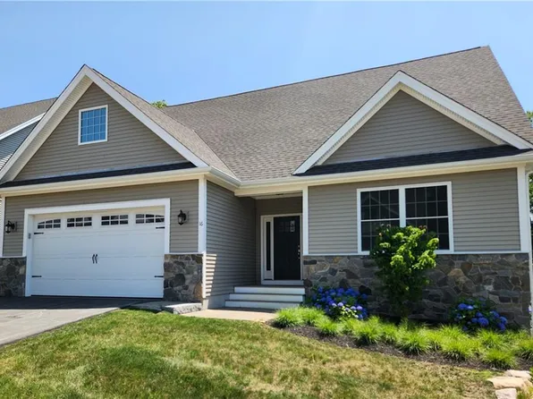 16 Abbey Ln #17, Westerly, RI 02891