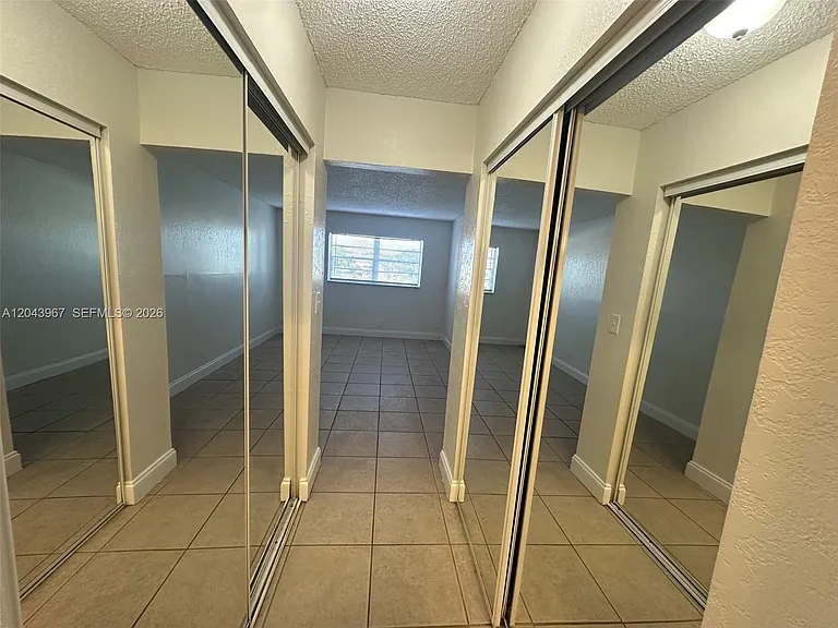 2775 Taft St #307 — Photo 14