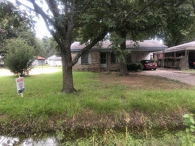 1st image of 804 W 5th St