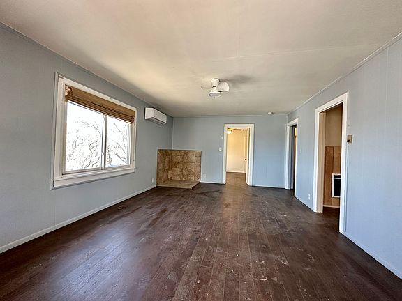 3rd image of 853 Main St